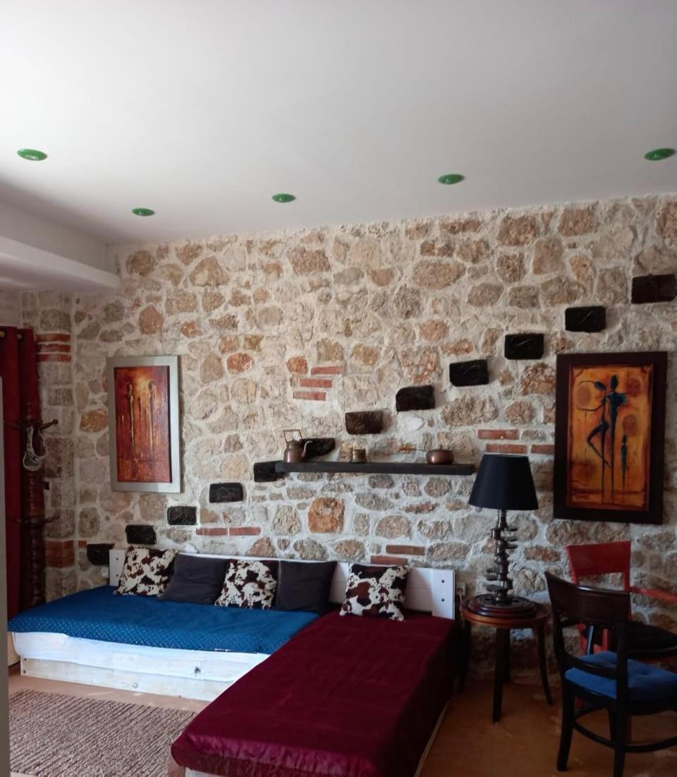 Rahoni Park & Suites Дхерми Экстерьер фото